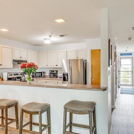 Oak Island Beachfront Condo With Community Pool エクステリア 写真
