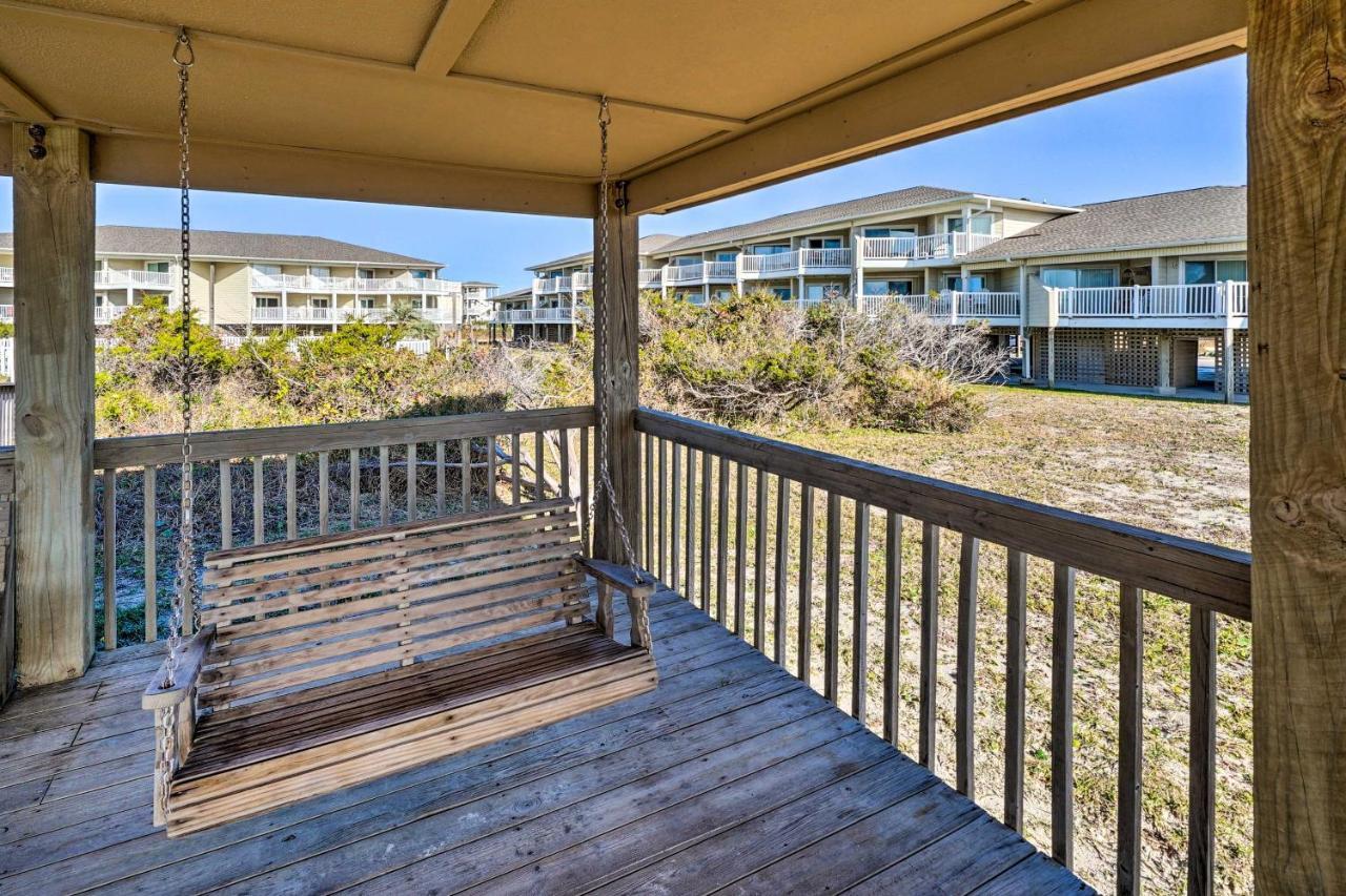 Oak Island Beachfront Condo With Community Pool エクステリア 写真