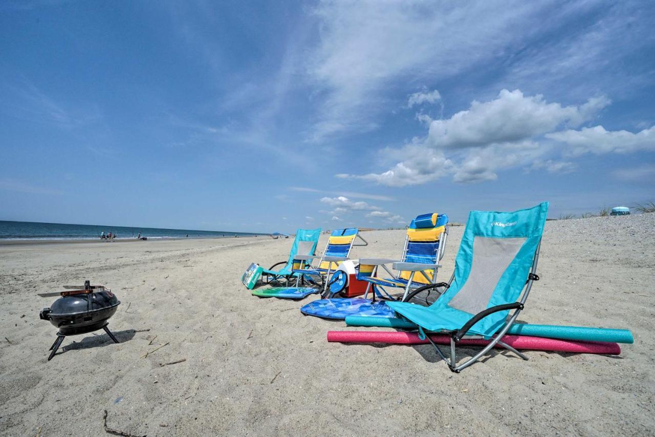 Oak Island Beachfront Condo With Community Pool エクステリア 写真